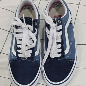 Vans Men's Navy and White Sneakers
